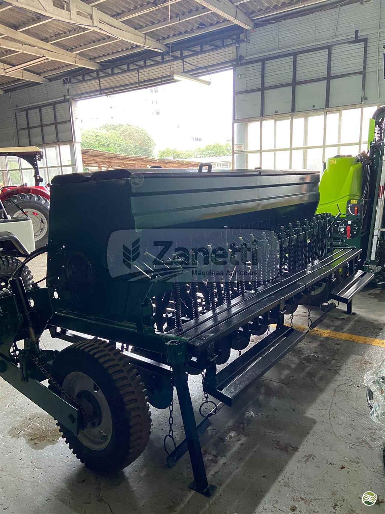 SEMEADEIRA SLG TMS 3000 Zanetti Máquinas Agrícolas FREDERICO WESTPHALEN RIO GRANDE DO SUL RS